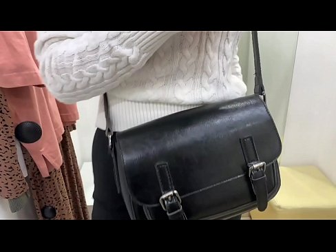 ❤️ Nyilvános maszturbáció a fiatal szuka FeralBerry egy dildóval a próbafülkében Kemény pornó at hu.credit-assorti.ru